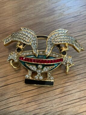 Vintage Butler Rhinestone Bird Bath Brooch, Hollywood Regency Pendant